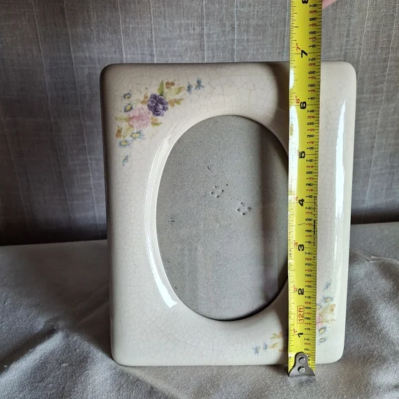 VTG Porcelain Crackle Glazed Cottage Core Oval Photo Frame - Picture 7 of 9